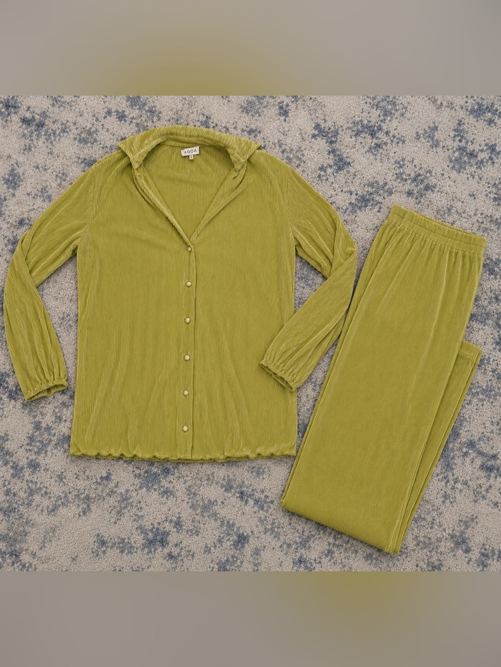 Olive Green Pleated Button-Down Women's Top and Pant Set size medium